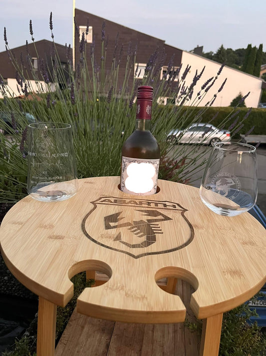 Personalisierter Outdoor-Weintisch aus Bambus – Mobiler Picknick-Tisch mit Wunschgravur